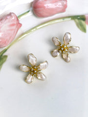 Ravi floral studs 01009 - 14