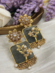 CShan e Heera Emerald Earrings Chi-48