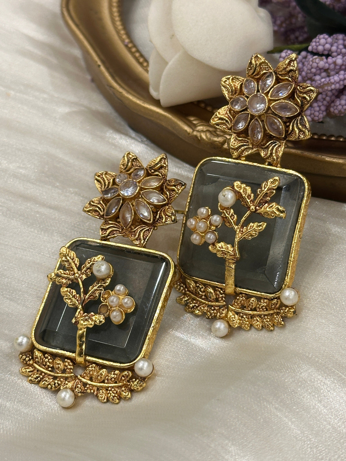 CShan e Heera Emerald Earrings Chi-48