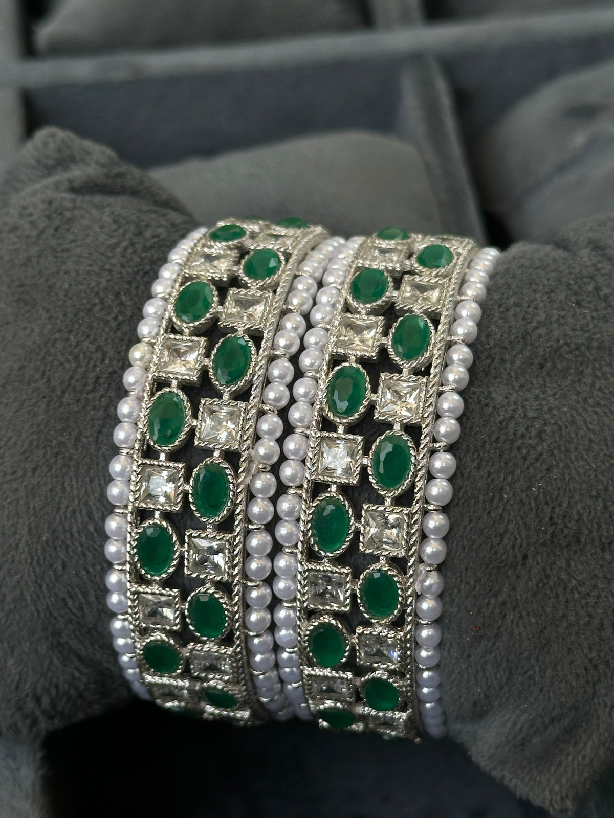 Mayuri Green Stones Bangles- Chi-47